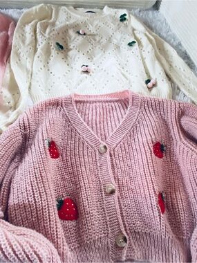 🩷 Romantic Knit Bundle 🌸
4 Sweaters • Soft Girl • Coquette • Balletcore, S adult